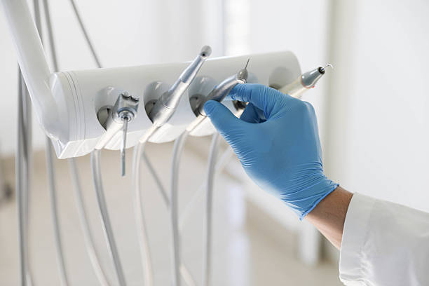 Professional Tooth Extraction technician working in Pinckneyville, IL